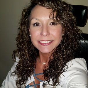 Meet your Posher, Paula